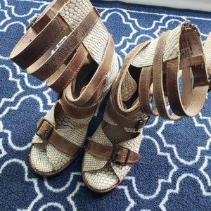 Freebird Bond sandals